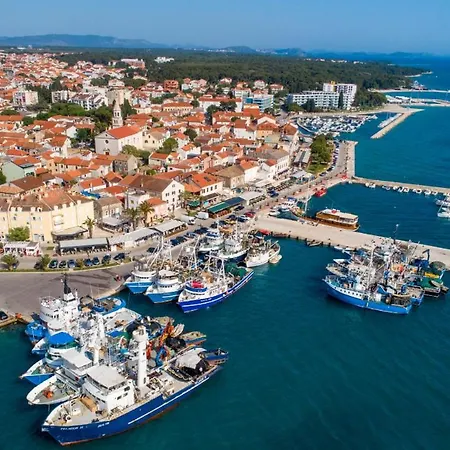Sinka 1 Lägenhet Biograd Na Moru